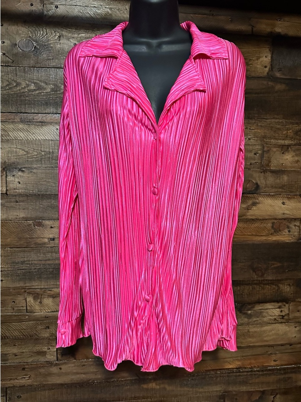 Fuchsia Pleated Plisse Button Up Two-Piece Set - Picture 4 of 9